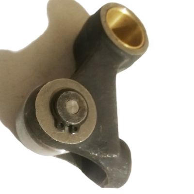 Standard Component 12v Diesel Engine Spare Parts Casting Roller Ang Arm Assembly